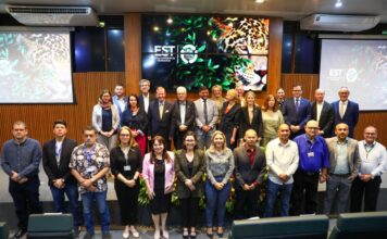 Embaixadores da União Europeia conhecem iniciativas de inovação e sustentabilidade da UEA