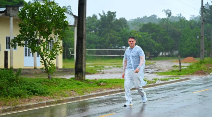 David Almeida visita ramal do Cuieiras e apresenta propostas para infraestrutura rural no Amazonas
