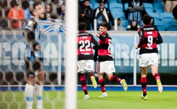 Carrascal marca, Flamengo domina o Grêmio e segue firme na briga pela liderança