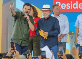 Prefeito Renato Junior entrega 576 moradias com Lula em Manaus e cita legado de David Almeida