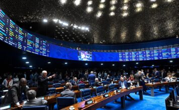 Congresso derruba veto de Lula e libera repasses a estados e municípios em período eleitoral