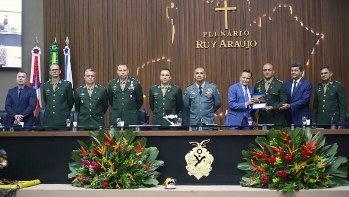 Aleam realiza Sessão Especial para entrega da Medalha do Mérito Legislativo Coronel Jorge Teixeira e homenageia os 62 anos do CIGS - Foto - Matheus Rodrigues - Aleam