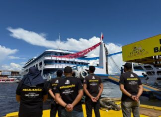 Festival de Parintins deve levar 100 mil pessoas aos rios e acende alerta para segurança no transporte