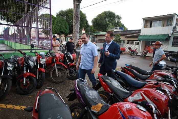 SECOM - GOV ROBERTO CIDADE - ENTREGA - MOTOS RECUPERADAS