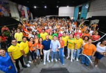 David Almeida debate educação e recebe propostas para o Amazonas