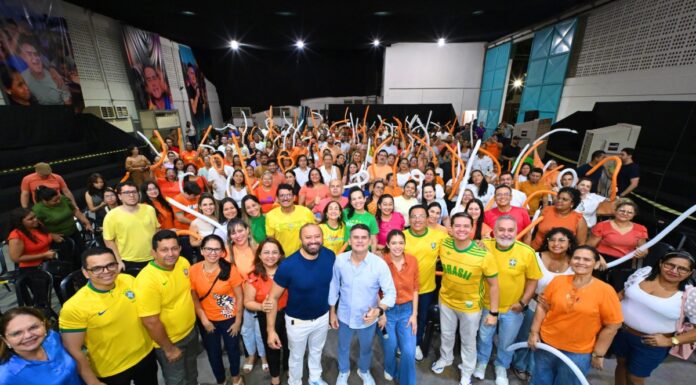 David Almeida debate educação e recebe propostas para o Amazonas