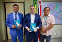 Roberto Cidade assina convênio com a UEA para avançar no Plano Diretor do rio Tarumã-Açu