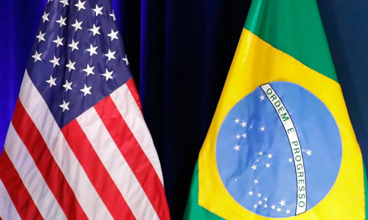 bandeira EUA e Brasil . Foto Alan Santos : Agência Brasil