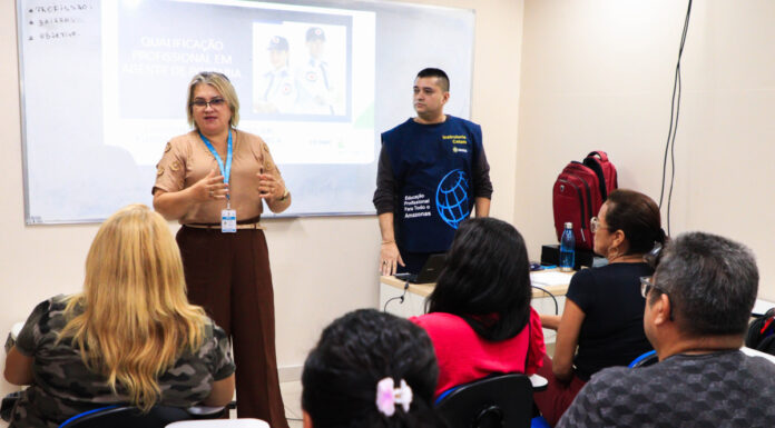 Câmara Municipal de Manaus encerra curso de agente de portaria com alunos já empregados