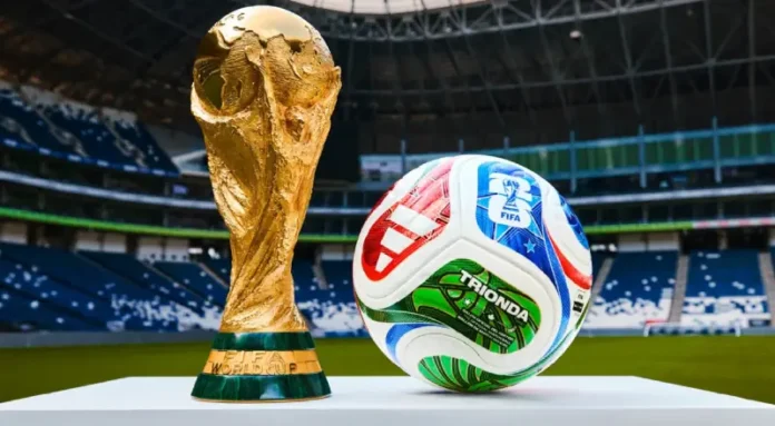 taça da Copa e bola