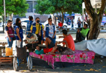 Prefeitura reforça operação no Centro de Manaus com fiscalização e assistência social