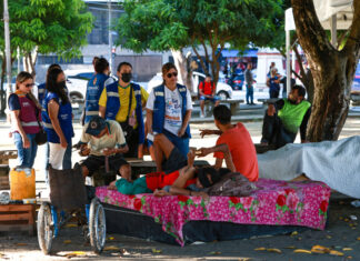 Prefeitura reforça operação no Centro de Manaus com fiscalização e assistência social