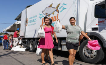 Programa ‘Jaraqui da Gente’ distribui 12 toneladas de pescado e beneficia 1,5 mil pessoas na Redenção