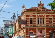 Mercado Adolpho Lisboa completa 143 anos com festa, cultura e gastronomia em Manaus