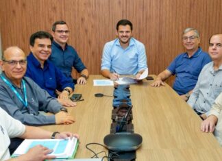Inscrições abertas: concurso para auditor fiscal com salário de R$ 27 mil é anunciado pelo prefeito Renato Junior