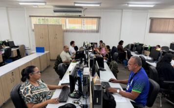Manaus antecipa pagamento de servidores e estagiários com novo calendário oficial