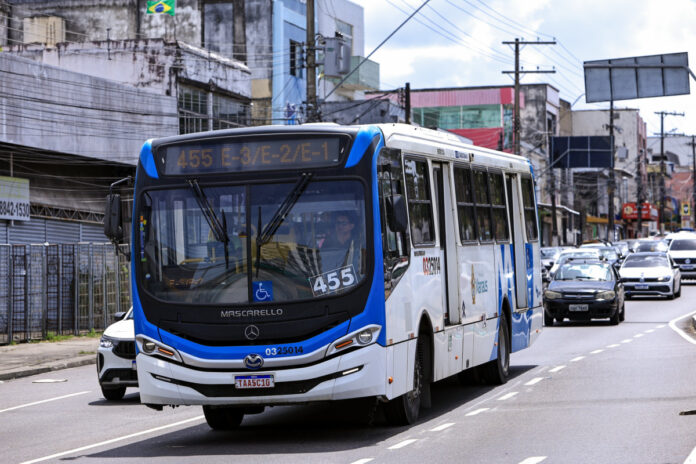 Onibus rua transito avenida