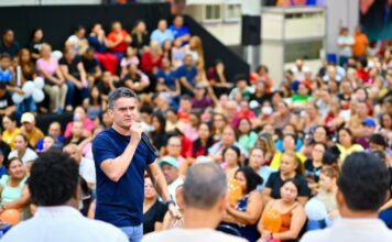 David Almeida amplia diálogo com educadores na construção do plano de governo