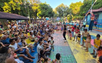 Mais de 1,5 mil pessoas vão no parque Cidade da Criança durante tarde de diversão e arte circense