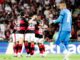 Flamengo vence Botafogo por 3 a 0 no Maracanã e segue na disputa pela liderança do Brasileirão