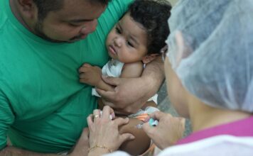 Multivacinação segue até terça-feira com vacinas disponíveis em 172 salas de Manaus