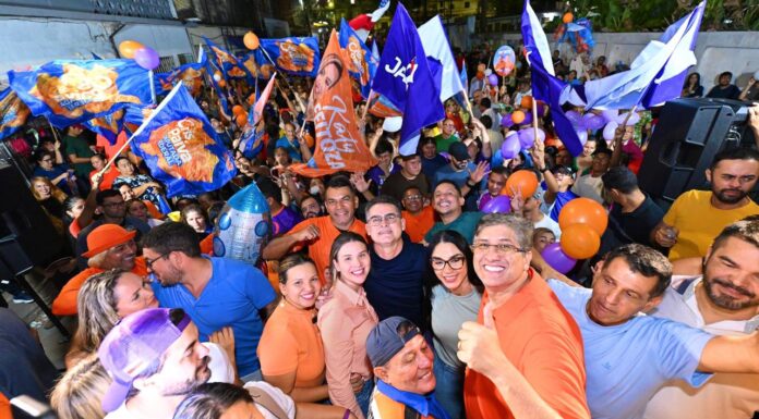 David Almeida reúne apoiadores na Compensa e relembra ações realizadas na zona Oeste de Manaus
