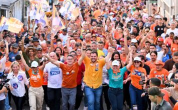 David Almeida inicia campanha ao Governo do Amazonas com caminhada no Morro da Liberdade