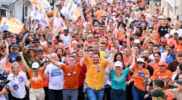David Almeida inicia campanha ao Governo do Amazonas com caminhada no Morro da Liberdade
