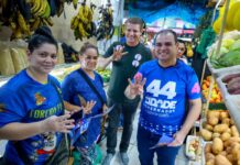 Roberto Cidade percorre Alvorada em nova caminhada de campanha e apresenta propostas