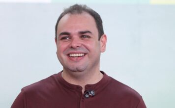 Roberto Cidade registra 56% de aprovação e aparece entre governadores mais bem avaliados