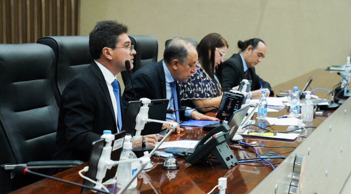Projeto que garante embarque prioritário para gestantes nos ônibus de Manaus avança e vai à sanção