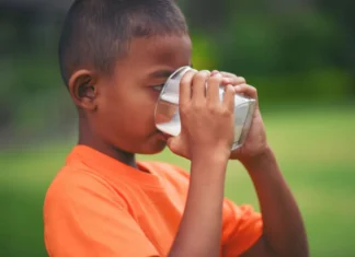Altas temperaturas e fumaça em Manaus ampliam riscos à saúde infantil