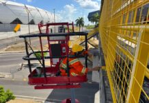 Prefeitura de Manaus moderniza passarela em frente à Arena da Amazônia