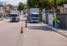 Operação Carga Pesada aborda 233 veículos e autua 34 em Manaus
