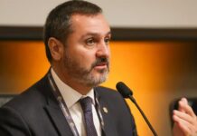 André Mendonça afasta diretor-geral da PF e leva decisão à Segunda Turma do STF