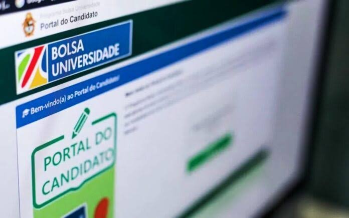 Bolsa Universidade