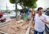Renato Junior vistoria reforma de canteiro na avenida Margarita no Dia da Árvore