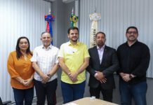 Prefeito Renato Junior reajusta auxílios de 264 profissionais do Mais Médicos