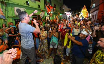 David Almeida apresenta propostas para saúde, segurança e assistência social no Coroado