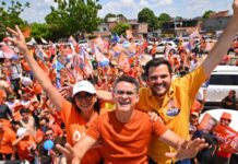 Carreatas pró David Almeida percorrem Manaus na reta final da campanha