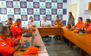 Governador Roberto Cidade reúne órgãos e determina novas ações contra incêndios no Amazonas
