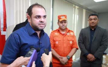 Governador Roberto Cidade convoca comitê de emergência e pede quatro aeronaves para combater queimadas no Amazonas