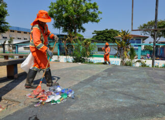 Manaus intensifica limpeza após descarte de material eleitoral nas ruas