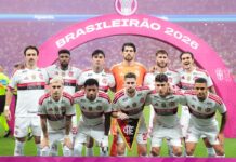 Flamengo vence o Bahia por 3 a 0 e mantém liderança do Brasileirão
