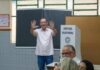Omar vota em Manaus e defende fim da escala 6×1 durante agenda eleitoral