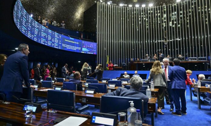 PEC senado . Foto
