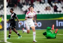 Flamengo goleia Vasco por 4 a 1 e amplia vantagem na liderança do Brasileirão