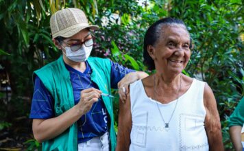 Manaus amplia vacinação contra pneumonia para idosos a partir de 85 anos