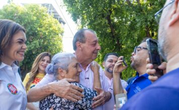 Omar reforça proposta de ampliar Crédito Rosa para os 62 municípios