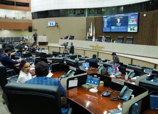 CMM debate proteção às mulheres e tarifas cobradas no Porto de Manaus